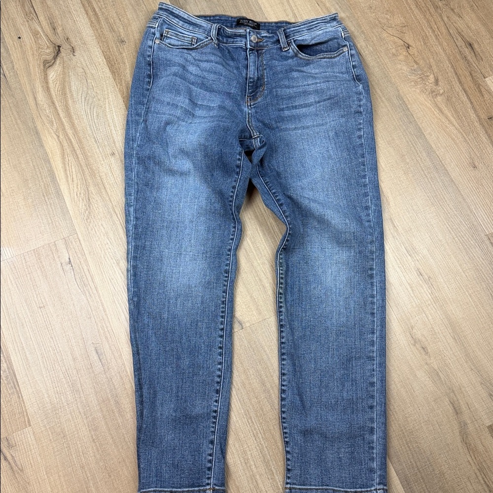 Judy Blue High Waisted Slim Fit Medium Wash Jeans Size 13 31